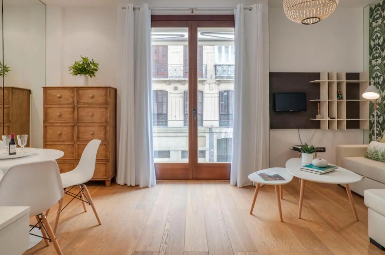Holidays2Malaga Carreteria Apartment